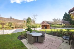 COMMUNAL PATIO- click for photo gallery